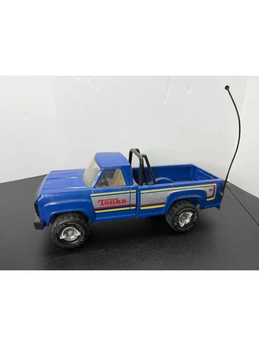 Vintage Tonka 11062 Pressed Steel Toy Pickup Truck Blue 1970s Removable Tires